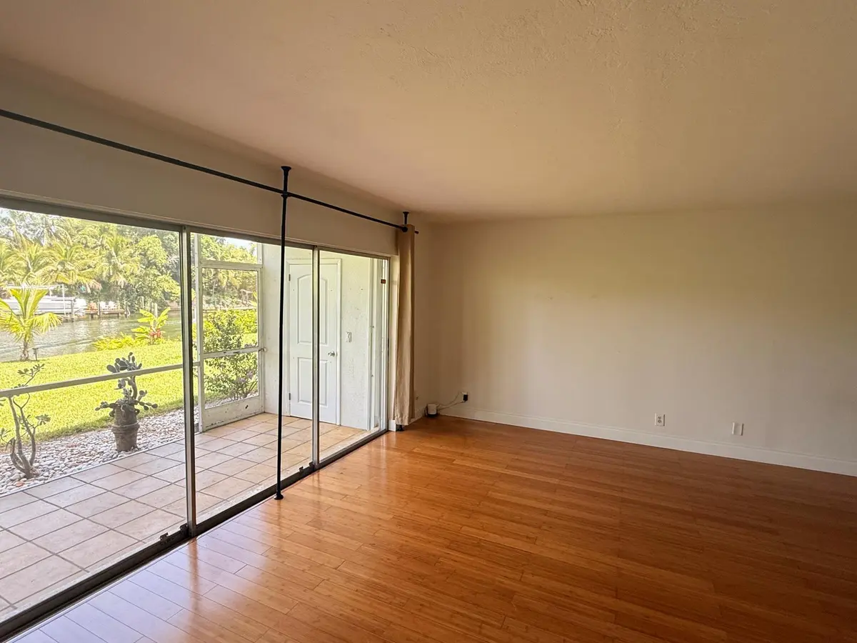 b2bd6079-fee8-43c5-b5ee-e96614d05d8f at 342 Southwind Drive 101, North Palm Beach