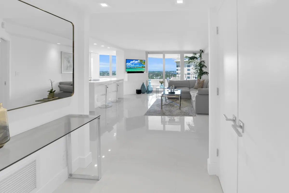 Foyer/entrance at 550 S Ocean Boulevard 2203, Boca Raton