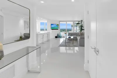 550 S Ocean Boulevard 2203, Boca Raton – Condominium for rent
