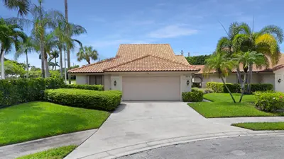 2505 Iroquois Circle, West Palm Beach – Single Family Residence for sale