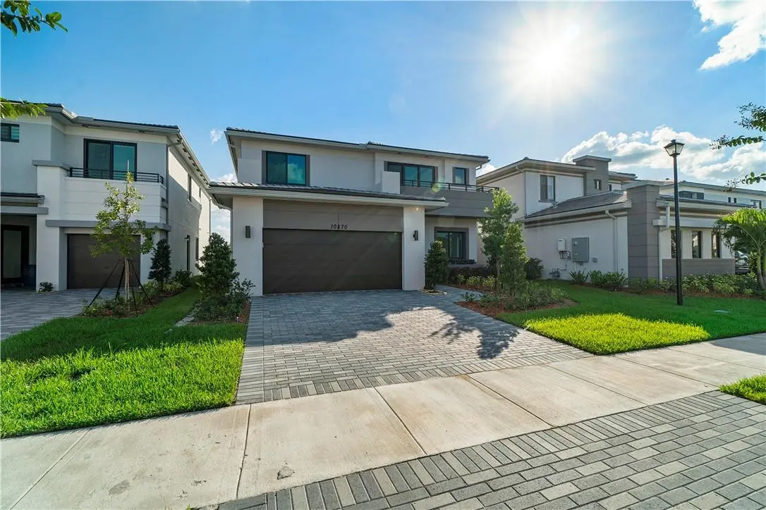 Photo 1 at 10870 OCEANO Way, Parkland
