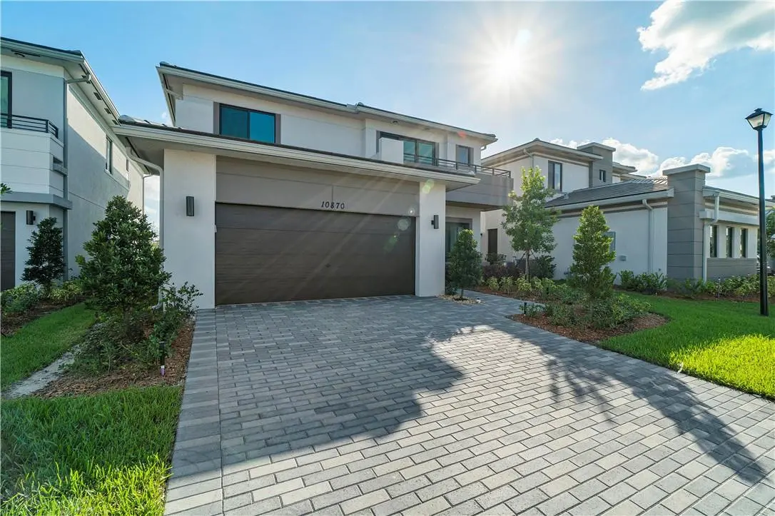 Photo 2 at 10870 OCEANO Way, Parkland
