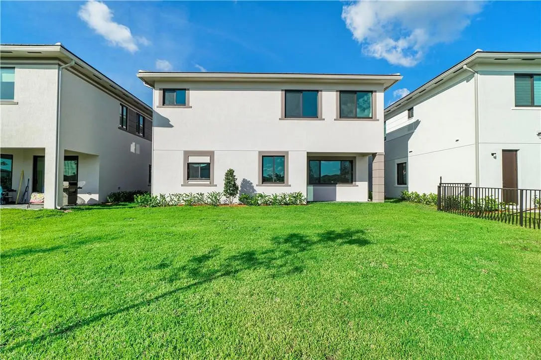 Photo 5 at 10870 OCEANO Way, Parkland