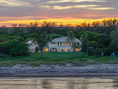 1919 N OCEAN Boulevard, Gulf Stream – Single Family Residence for sale