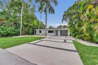 1908 NE 27th Drive, Wilton Manors – Single Family Residence for sale