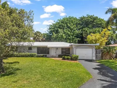 2161 NE 35TH Street, Lighthouse Point – Single Family Residence for rent