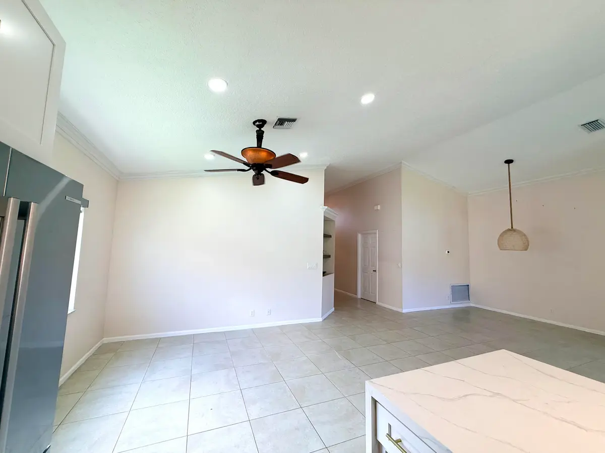 Dining area 1 at 12390 BONEVENTURE Drive, Boynton Beach