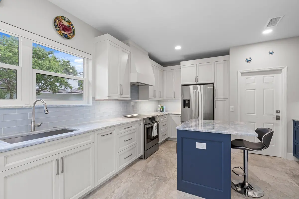 Custom Kitchen at 3071 Mainsail Circle, Jupiter