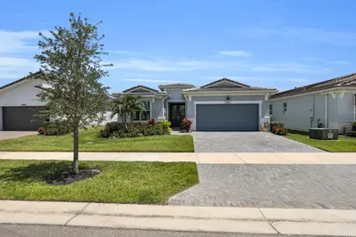 10057 SW Carnelian Street, Port St. Lucie – Single Family Residence for sale