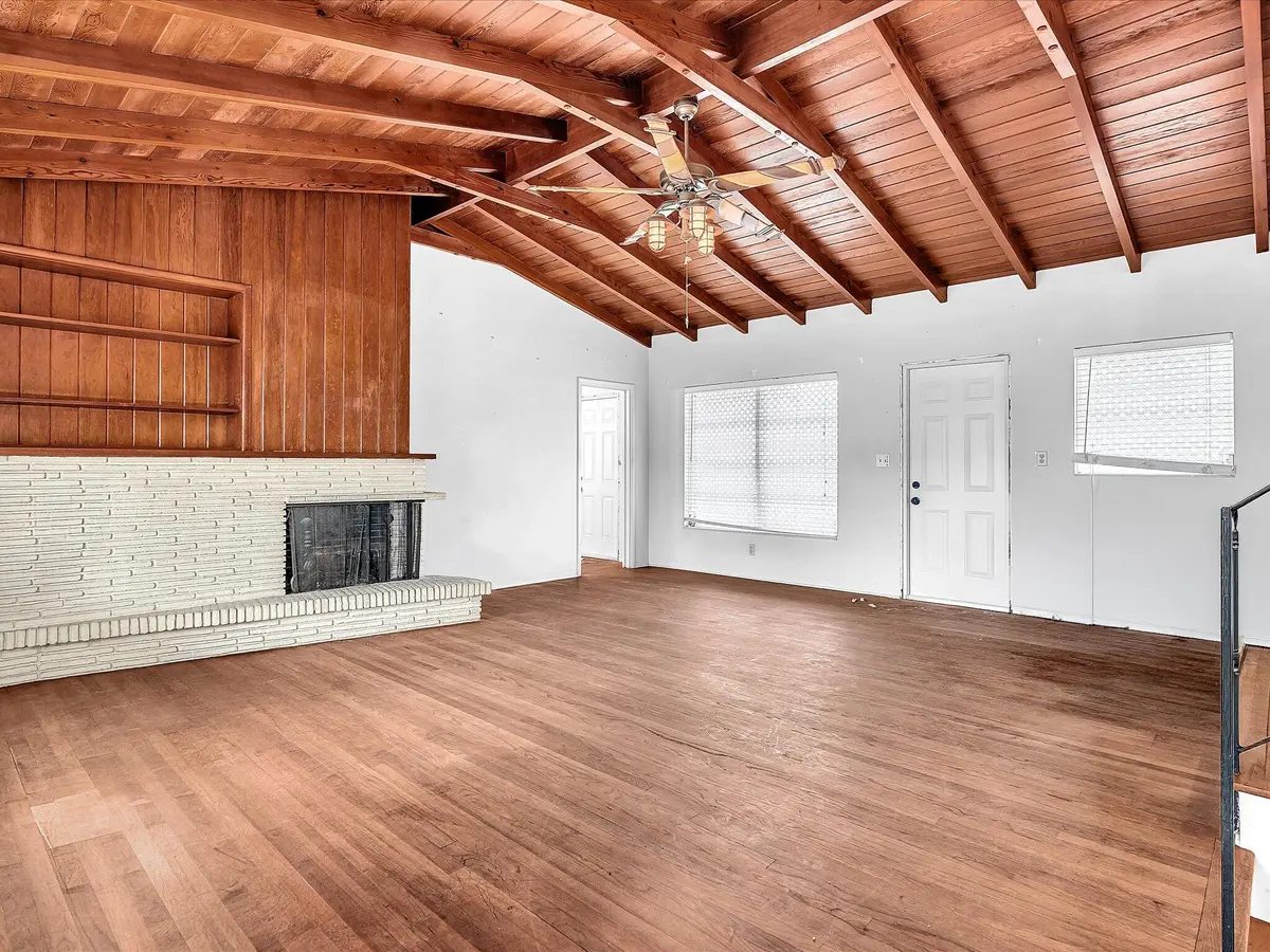 Living Room at 702 S RIVERSIDE Drive, Pompano Beach