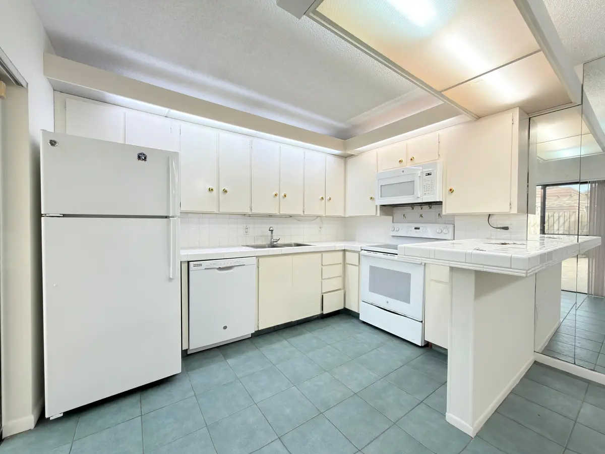 WhatsApp Image 2026-09-12 at 10.43.19 (4 at 710 7th Lane, Palm Beach Gardens