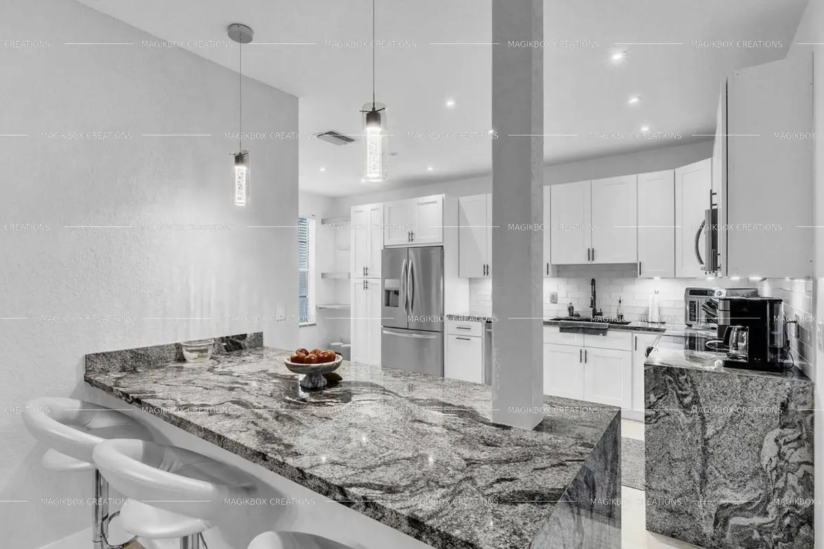 Breakfast Bar at 6752 Montego Bay Boulevard Unit C, Boca Raton