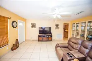 A004 at 901 NW 48th Place, Pompano Beach