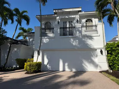 6493 Enclave Way, Boca Raton – Single Family Residence for rent