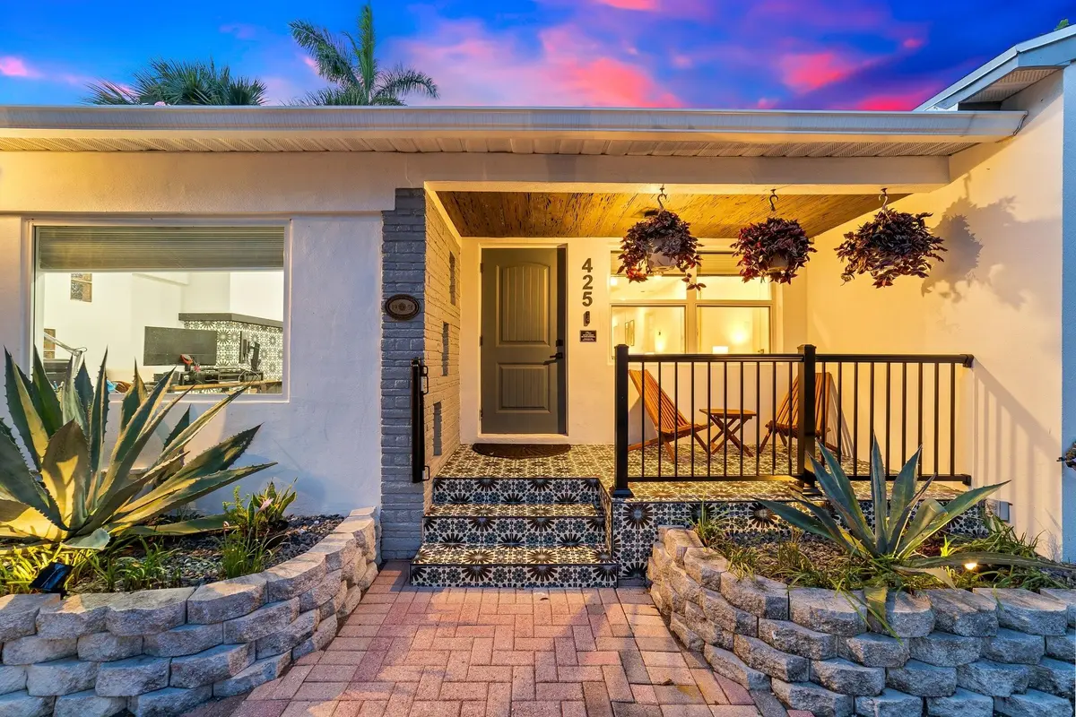 item_65 at 425 32nd Street, West Palm Beach
