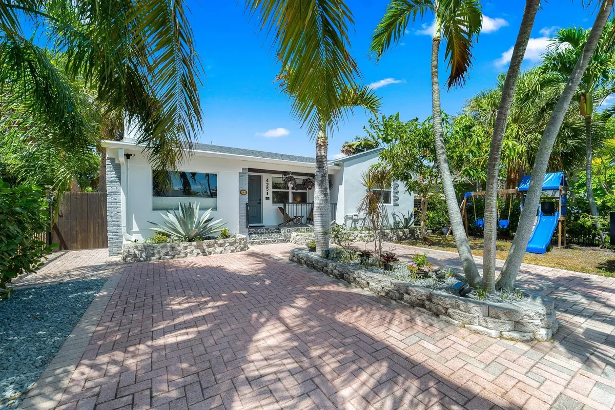 item_10 at 425 32nd Street, West Palm Beach