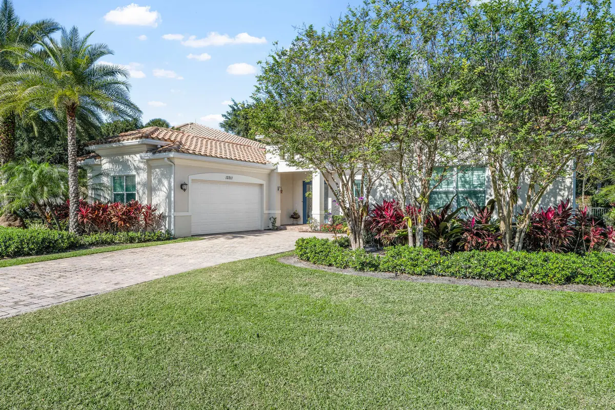 12211 Sunnydale Dr Wellington-large-018- at 12211 SUNNYDALE Drive, Wellington