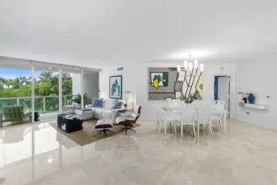 550 SE Mizner Boulevard B309, Boca Raton – Condominium for rent
