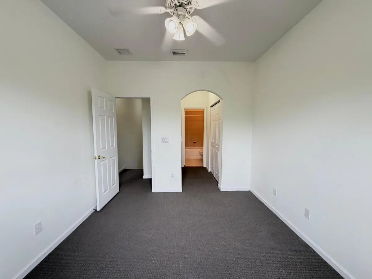 WhatsApp Image 2026-09-14 at 09.46.53 (2 at 6550 Morgan Hill Trail 1904, West Palm Beach