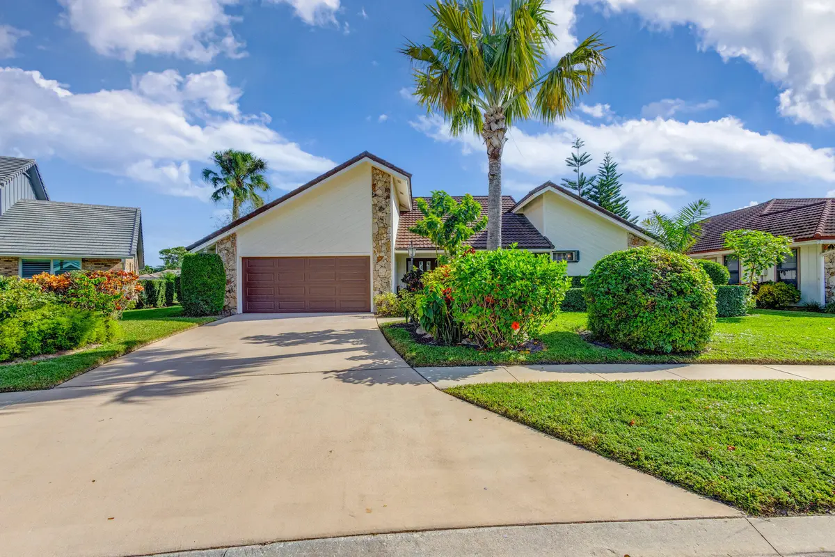 Front of Structure at 12870 La Rochelle Circle, Palm Beach Gardens