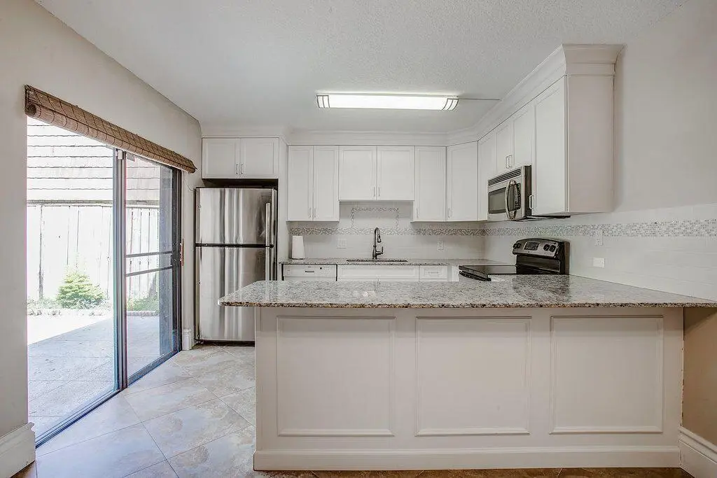 Kitchen at 204 2ND Court, Palm Beach Gardens