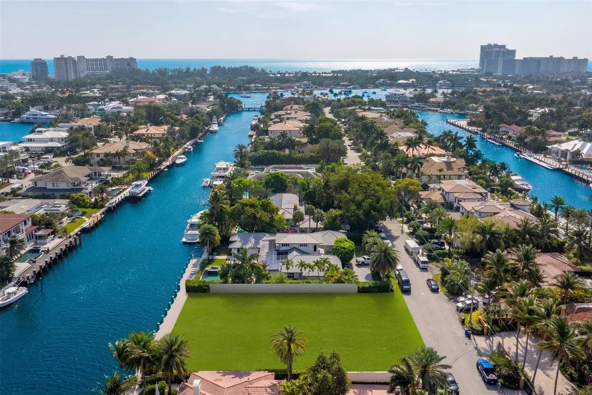Photo 5 at 2455 DEL LAGO Drive, Fort Lauderdale