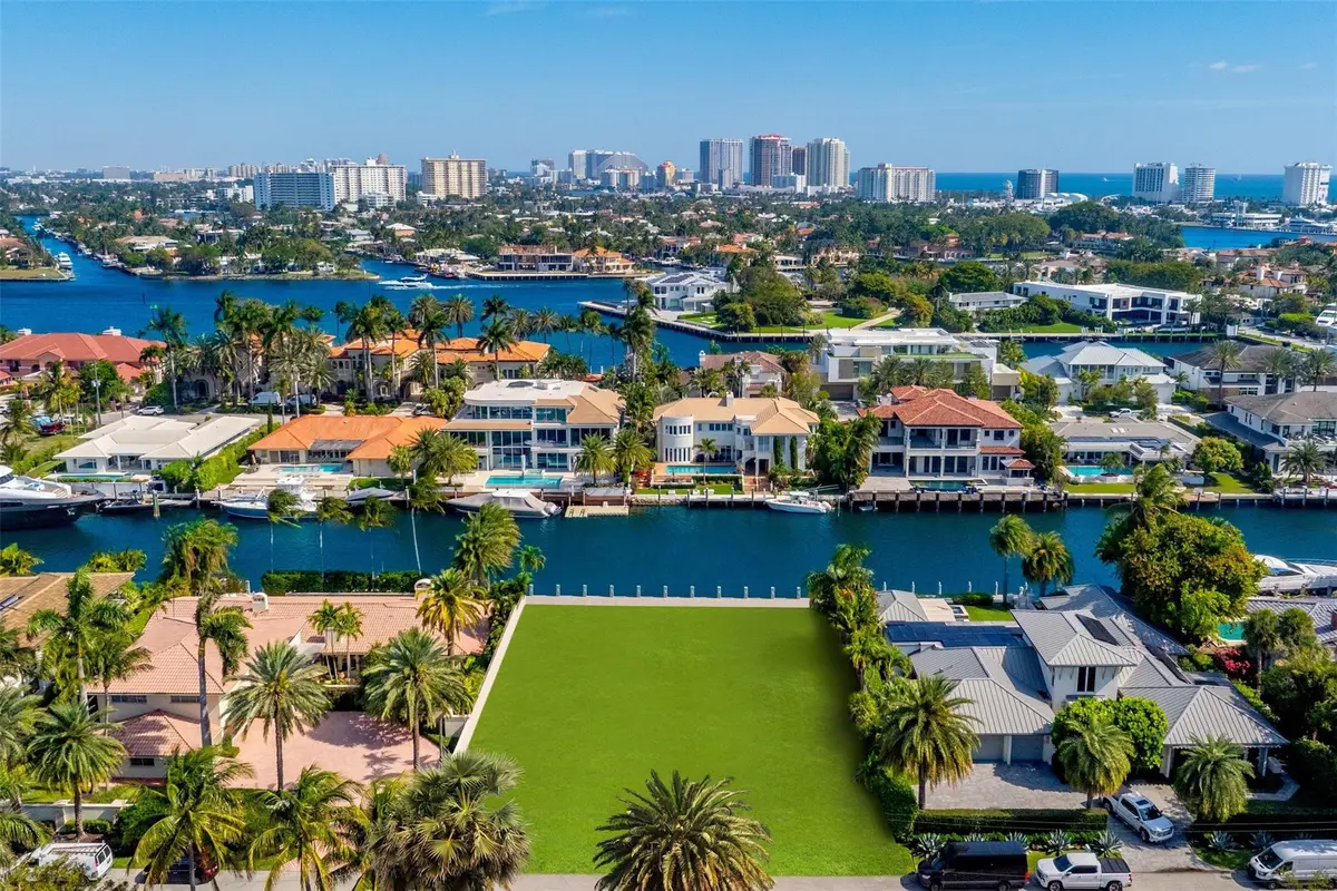 Photo 3 at 2455 DEL LAGO Drive, Fort Lauderdale