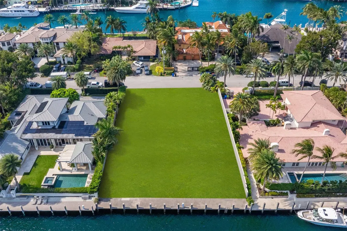 Photo 6 at 2455 DEL LAGO Drive, Fort Lauderdale