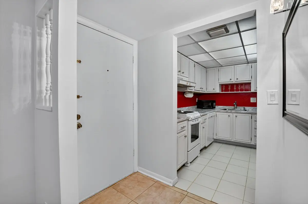 2-web-or-mls-002_DSC_1439 at 555 SE 8th Street 154, Deerfield Beach