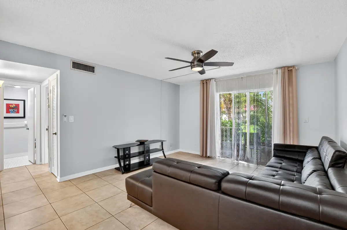 8-web-or-mls-008_DSC_1466 at 555 SE 8th Street 154, Deerfield Beach