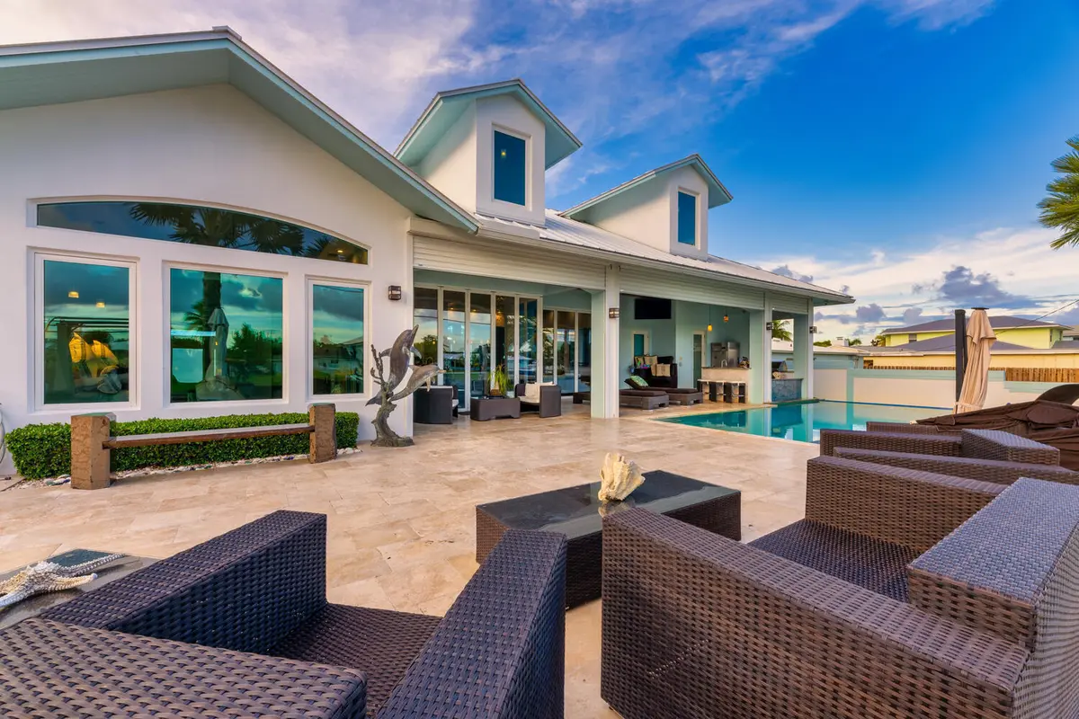 206 Arlington Rd West Palm-large-053-050 at 206 Arlington Road, West Palm Beach