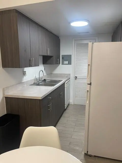 11-17 at 202 LUCERNE Avenue 11, Lake Worth Beach