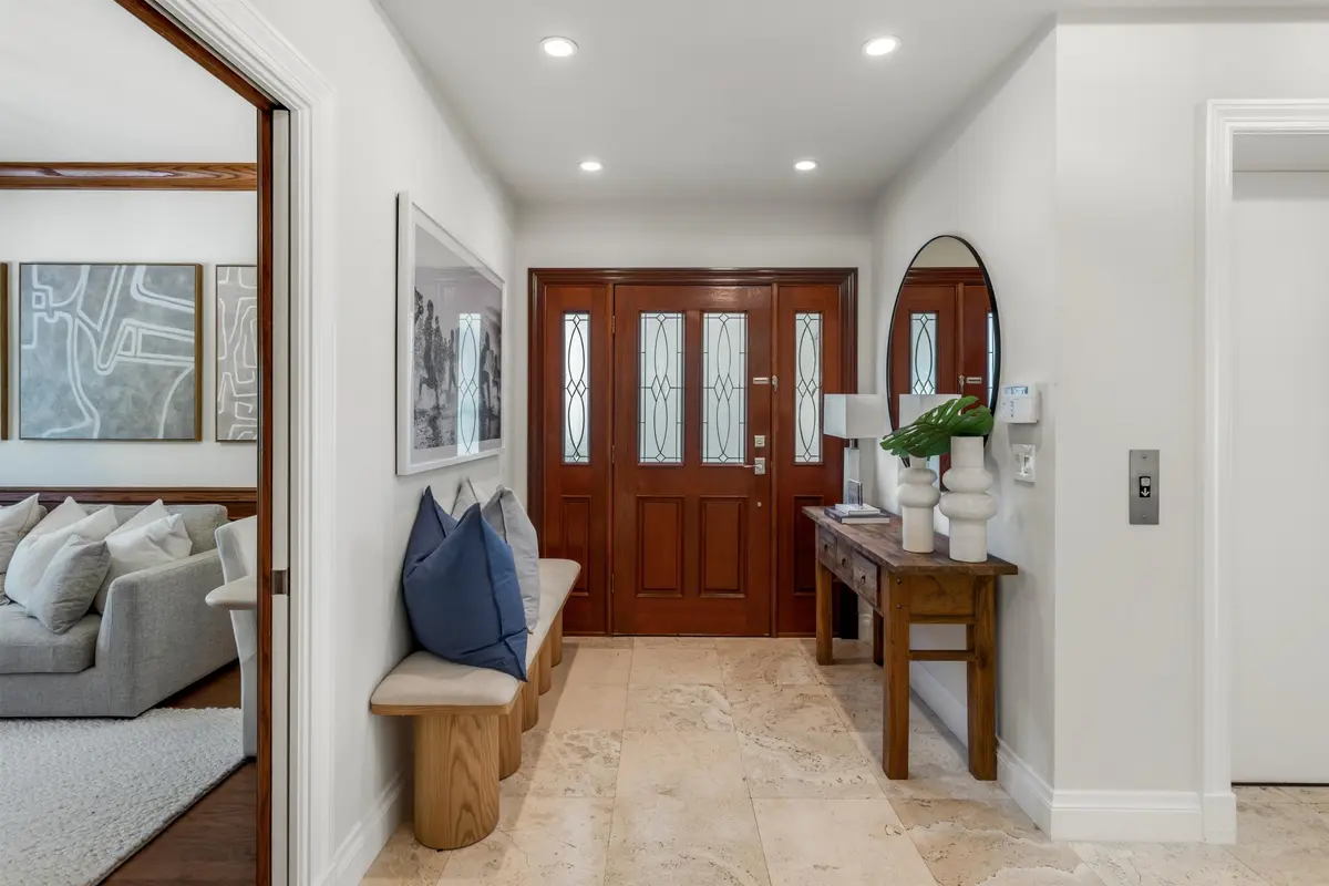 FOYER_TO_DOOR at 5833 N OCEAN Boulevard D2, Ocean Ridge