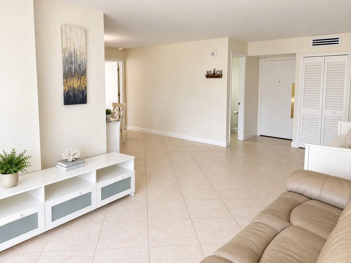 17021 N BAY Road 816, Sunny Isles Beach, FL – photo 5