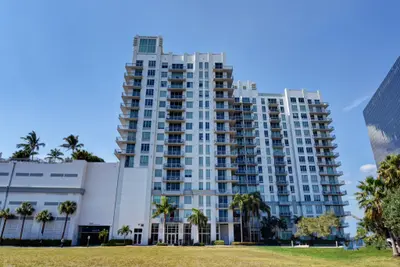 300 S Australian Avenue 128, West Palm Beach – Townhouse for sale