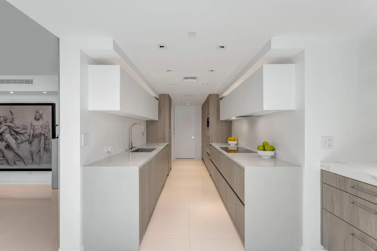 KITCHEN_STRAIGHT_EB at 3440 S OCEAN Boulevard 708S, Palm Beach
