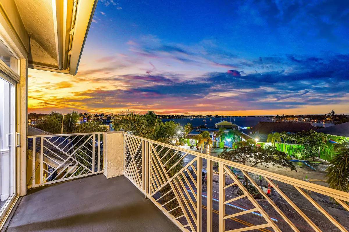 044-305EastOceanAvenue-Lantana-FL-33462- at 305 E Ocean Avenue Th-7, Lantana
