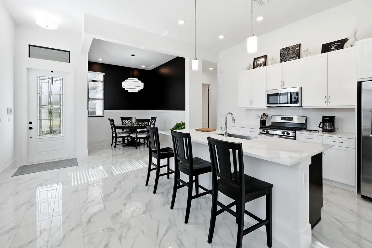 Kitchen/Dining at 4853 Saint Armands Way, Westlake