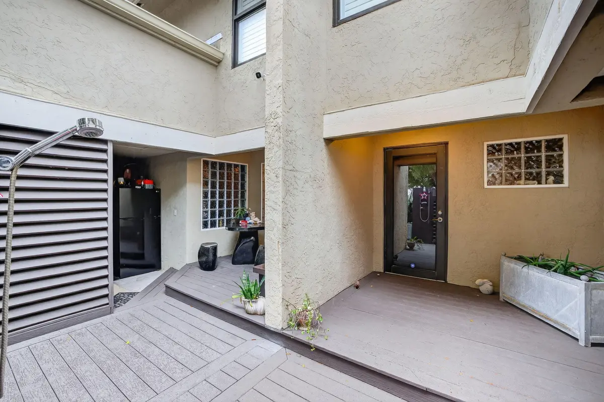 7-web-or-mls-7-web-or-mls-699A7511 at 210 Washingtonia Avenue, Lauderdale-By-The-Sea