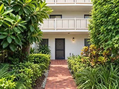 6585 KENSINGTON Lane 102, Delray Beach – Condominium for sale