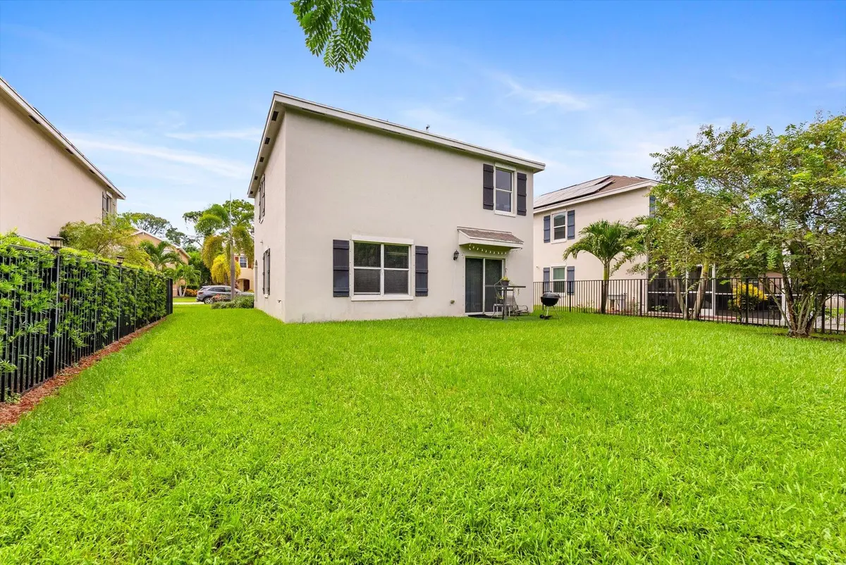 28-28 at 3785 WHITNEY PARK Lane, Greenacres