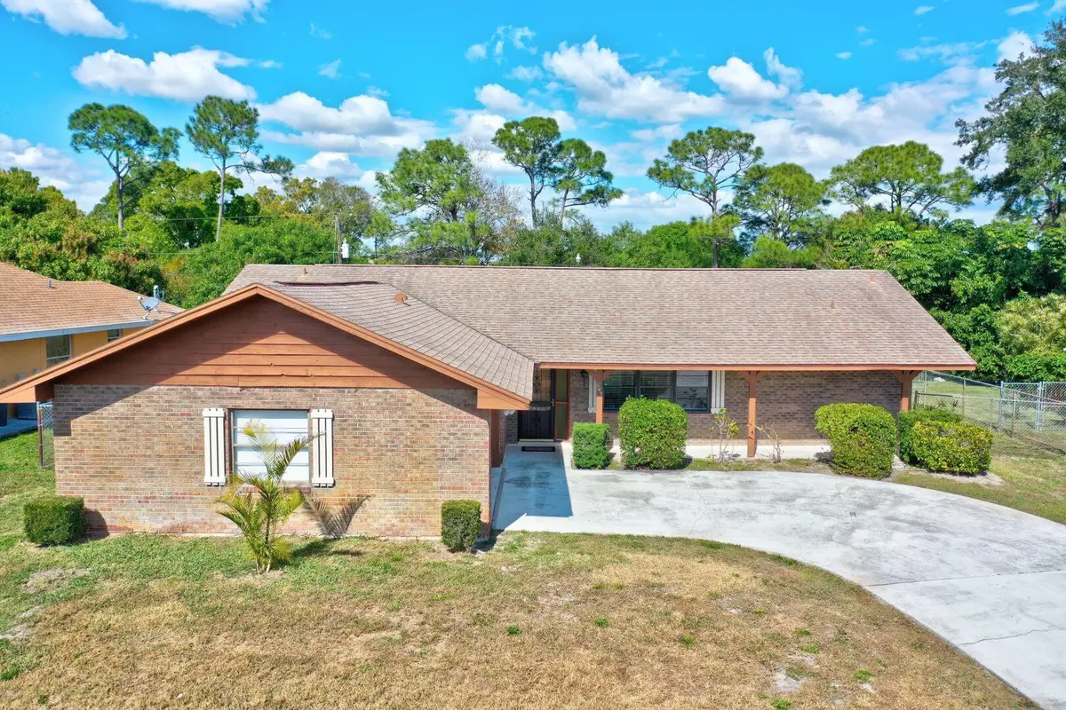 e63c7b192f92e15a3c089fb0f10ac7ab_1427964 at 543 SE GREENWAY Terrace, Port St. Lucie