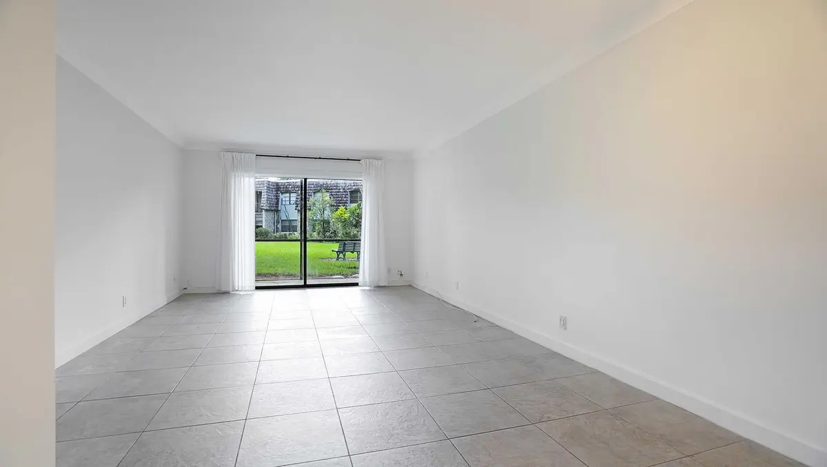 DSC03231 at 3109 Oakland Shores Drive G110, Oakland Park