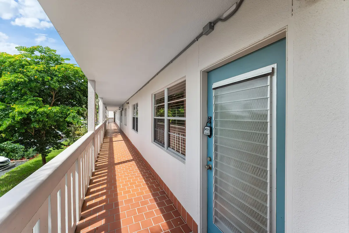 002-2001GranadaDrive-L2-CoconutCreek-FL- at 2001 GRANADA Drive L2, Coconut Creek