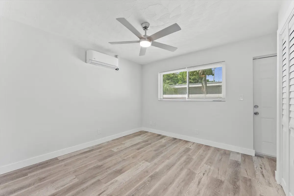 18-18 at 1632 NE 4th Place 2, Fort Lauderdale