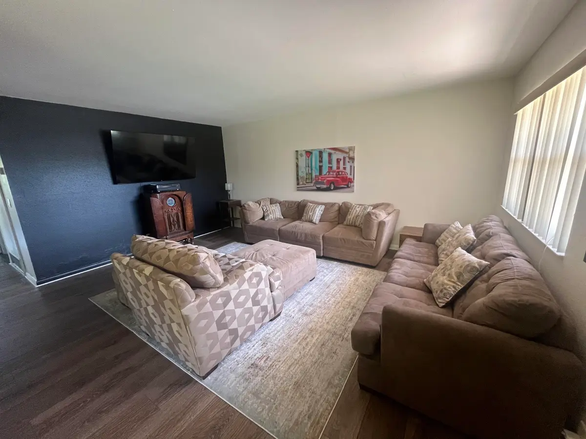 Living room area at 336 BRITTANY G Avenue, Delray Beach