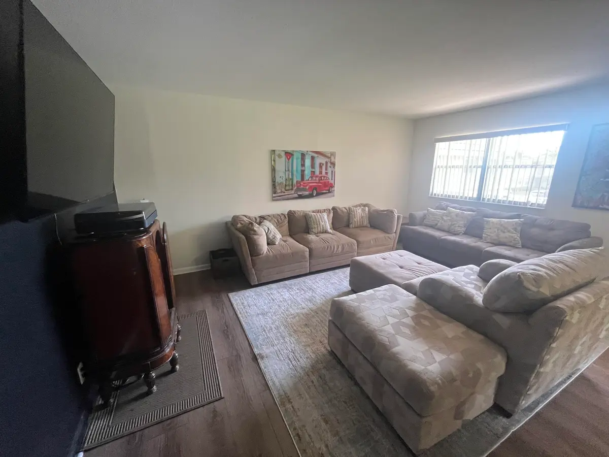 Living room area at 336 BRITTANY G Avenue, Delray Beach