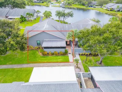 4054 NW Cinnamon Tree Circle, Jensen Beach – Villa for sale
