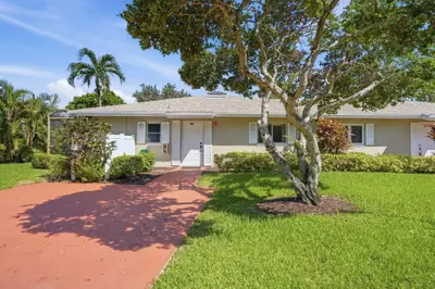 8861 Echo Lane, Boca Raton – Condominium for sale