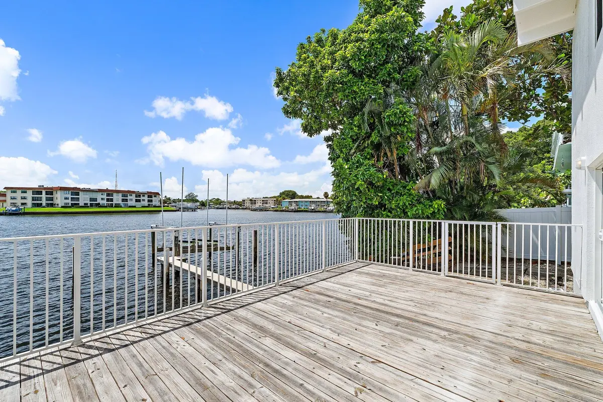 036-624SouthwindCir-NorthPalmBeach-SMALL at 624 Southwind Circle 3, North Palm Beach